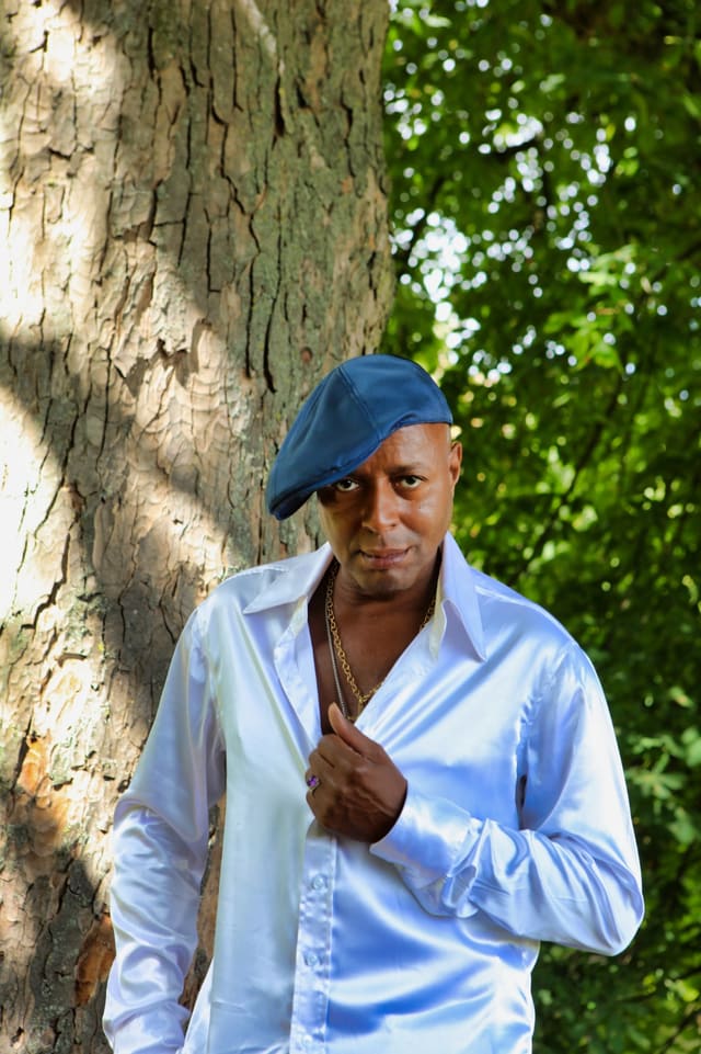 Bossa Music — Leee John Imagination - London